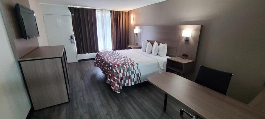 Red Roof Inn Charlotte - Airport מראה חיצוני תמונה