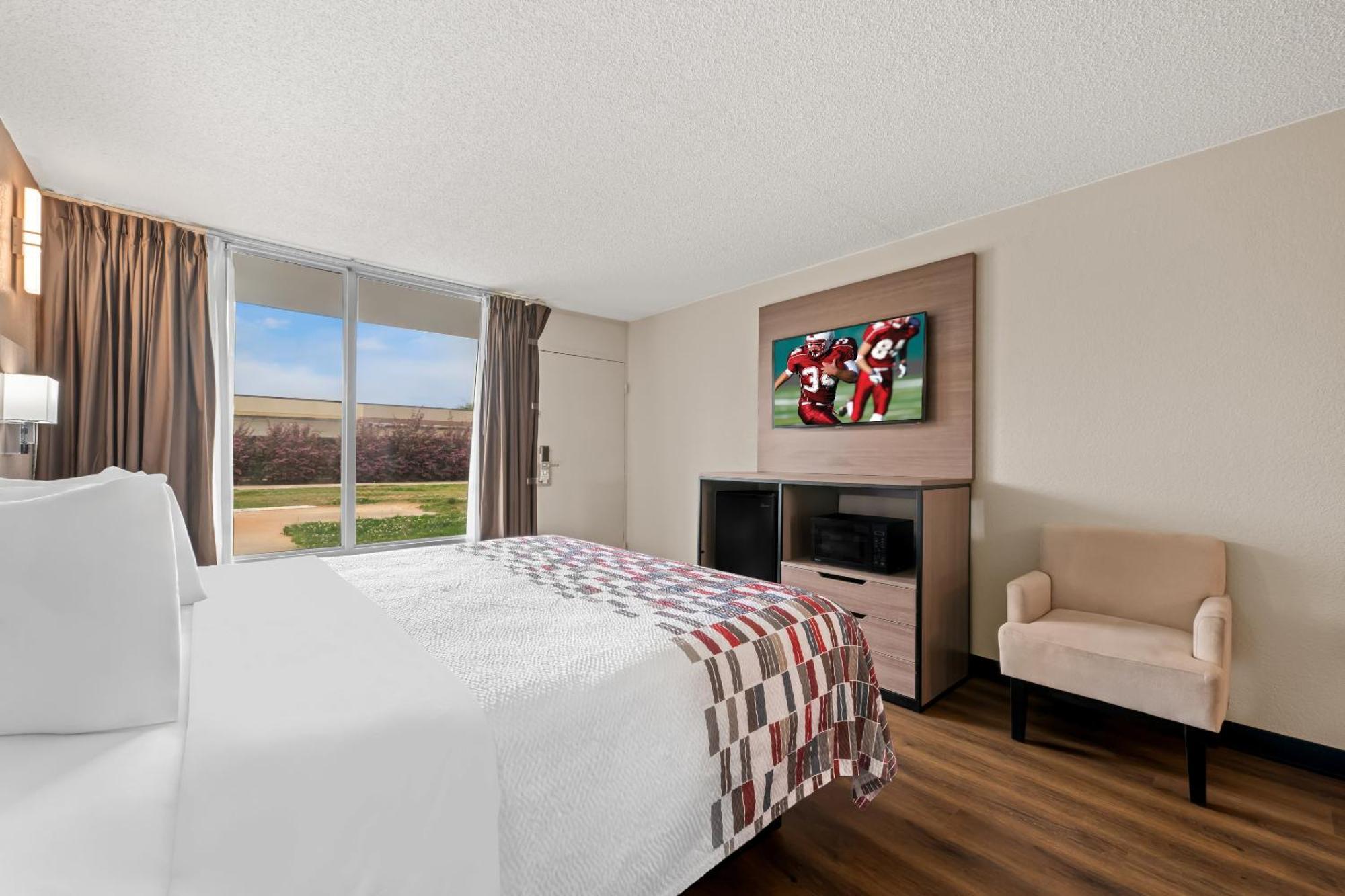 Red Roof Inn Charlotte - Airport מראה חיצוני תמונה