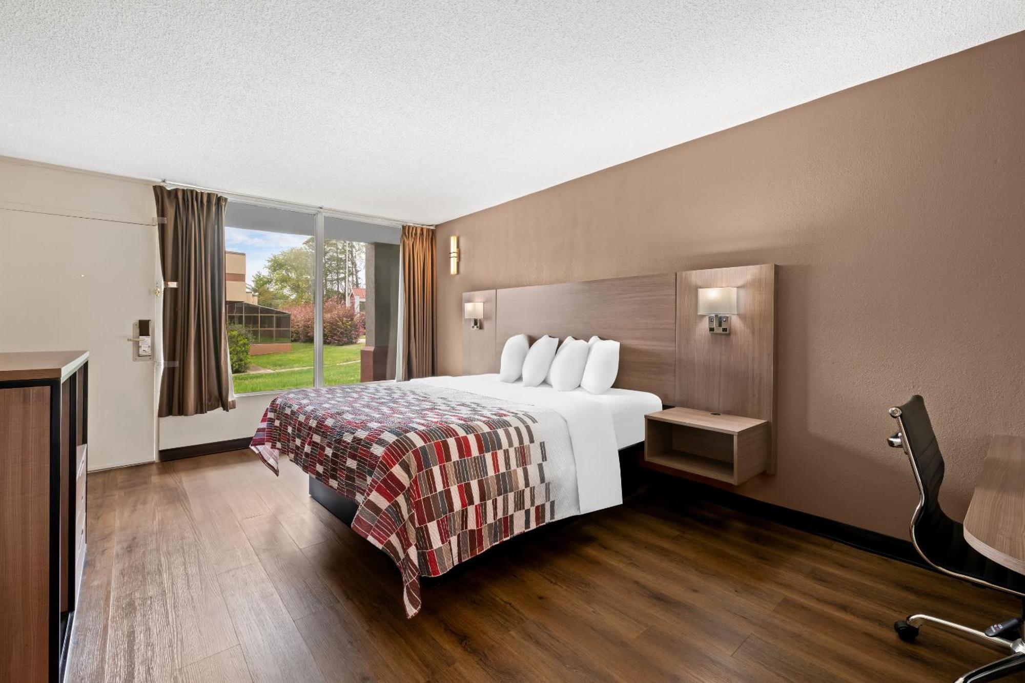 Red Roof Inn Charlotte - Airport מראה חיצוני תמונה
