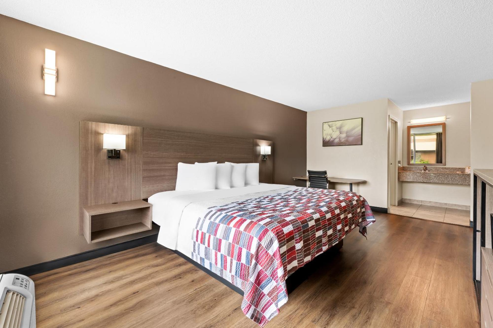 Red Roof Inn Charlotte - Airport מראה חיצוני תמונה