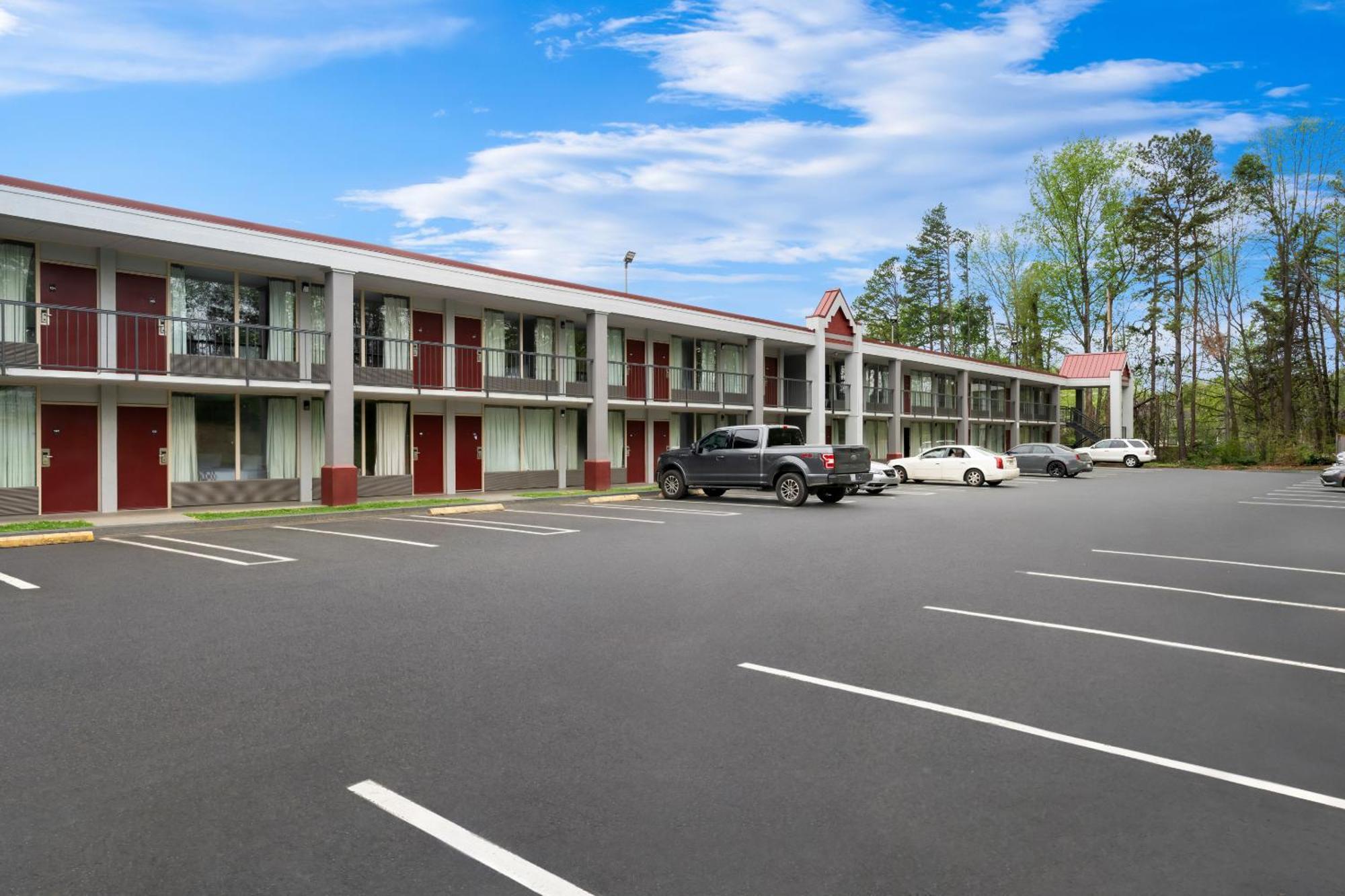 Red Roof Inn Charlotte - Airport מראה חיצוני תמונה